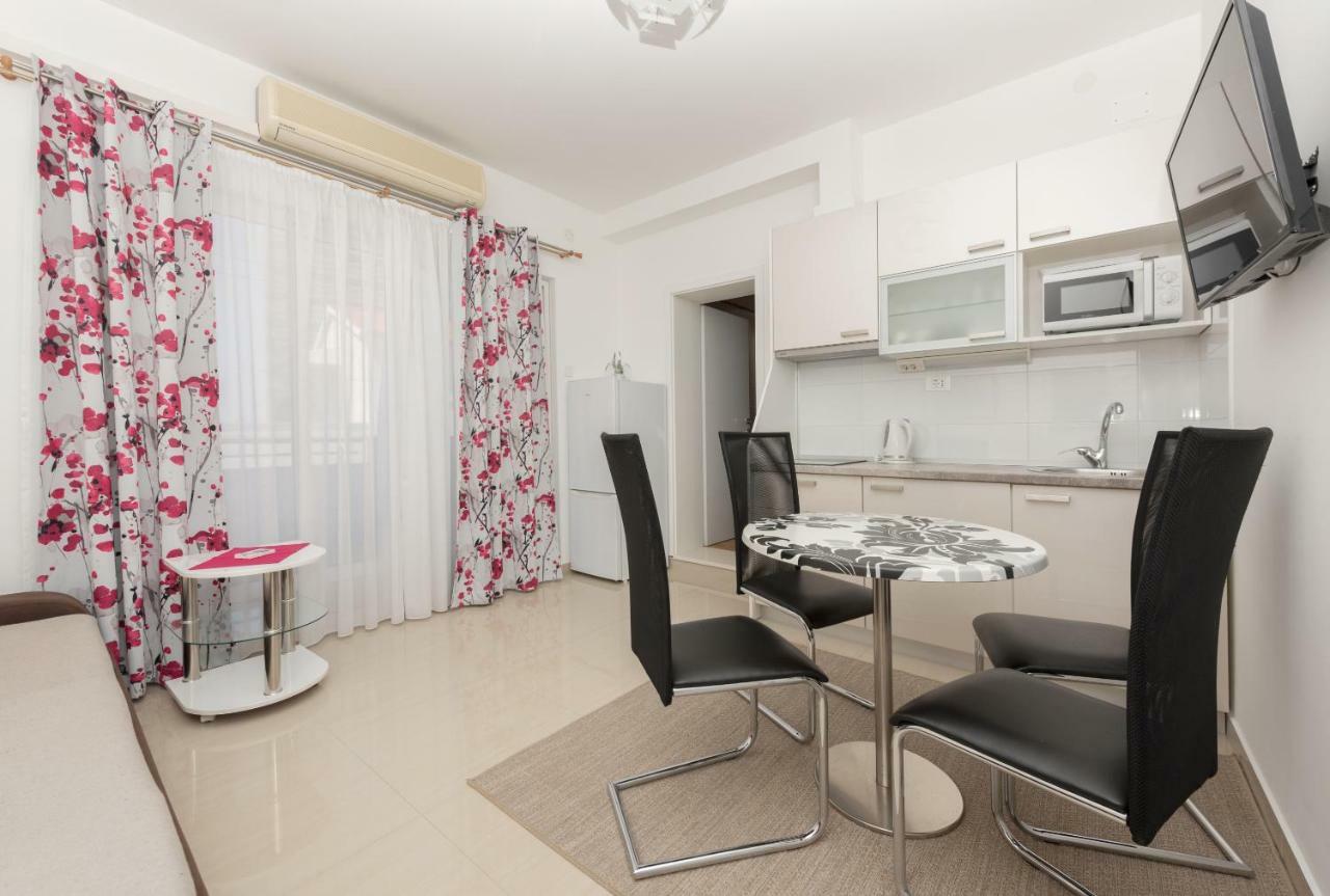 Apartmani Mona Μακάρσκα Εξωτερικό φωτογραφία