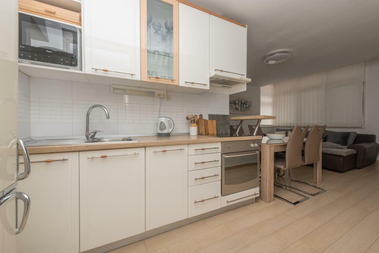 Apartmani Mona Μακάρσκα Εξωτερικό φωτογραφία