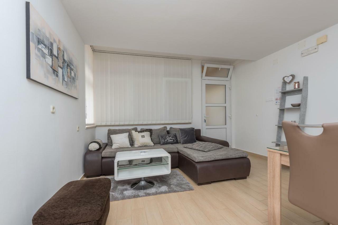 Apartmani Mona Μακάρσκα Εξωτερικό φωτογραφία
